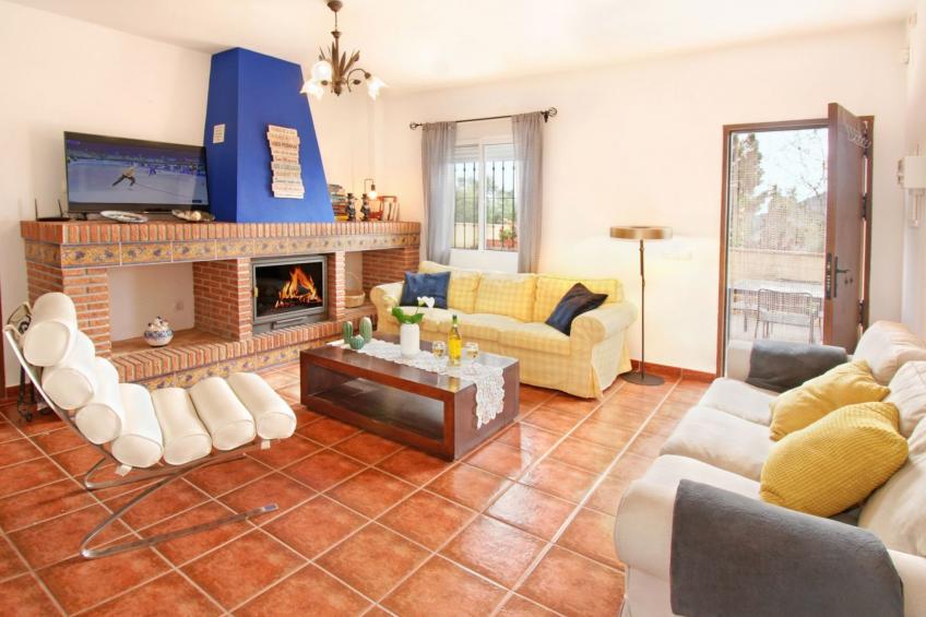 Ganzes Haus in Comares mit abschließbarem Parkplatz - foto 11