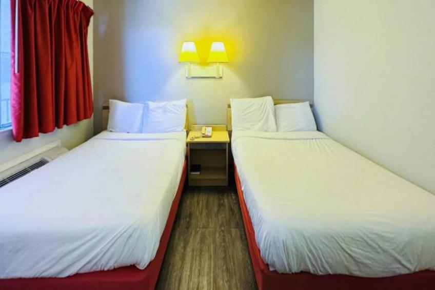 2 Full Beds  Suite Non-Smoking Kitchen - foto 3