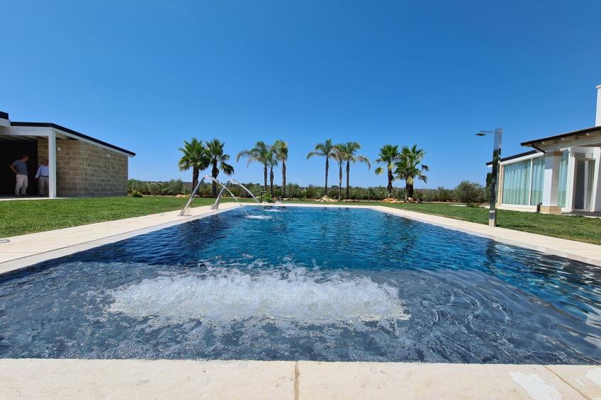 Haus in Casarano mit Außenhof - foto 2