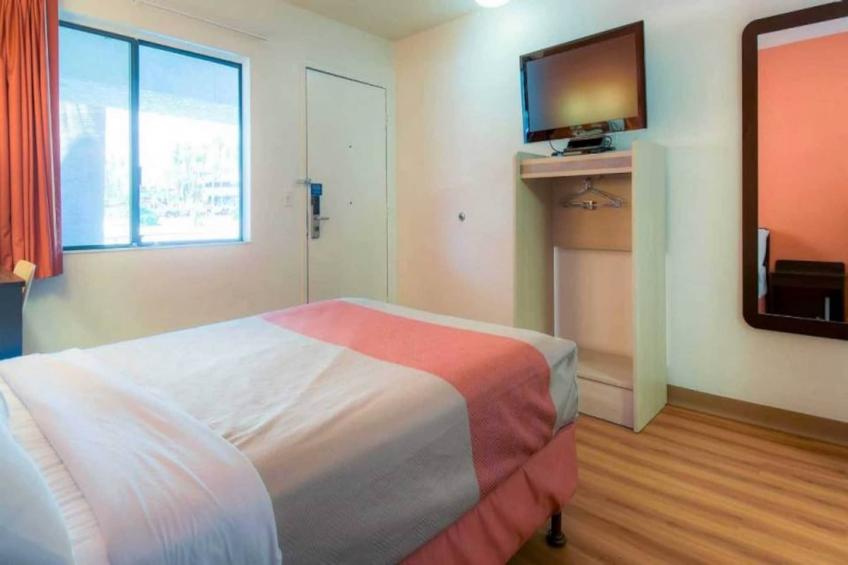 1 Queen Bed - foto 9