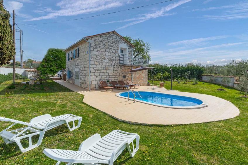 Villa with pool, near Porec - BF-P89Z8