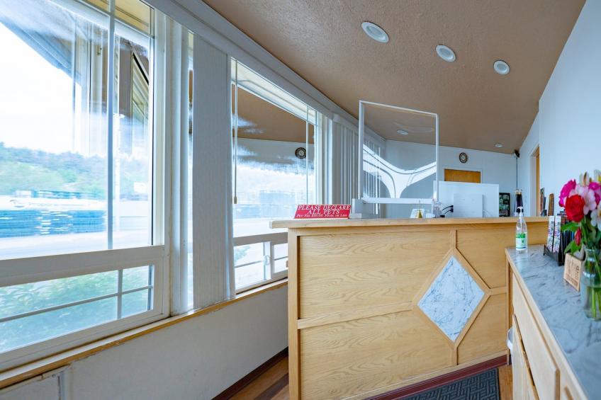 Premium Queen Bed with Kitchenette - foto 11