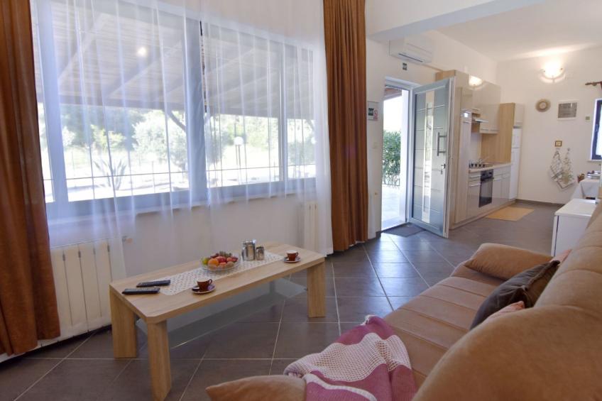 Zweizimmerwohnung mit großer Terrasse in Grupija bei Umag - foto 3