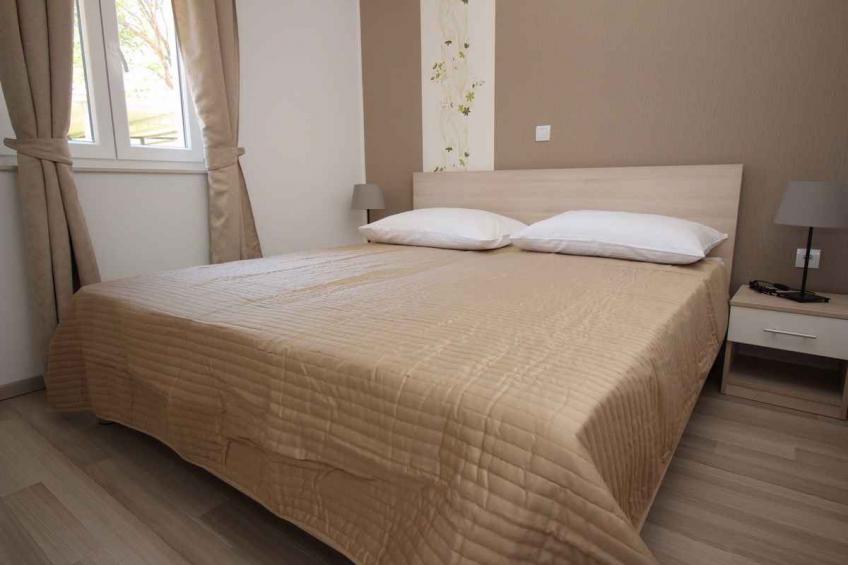 Holiday apartment with modern furniture and pool, free wi-fi, air conditioning and parking - BF-W6BB - foto 15