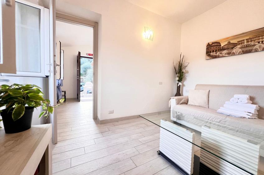 Wohnung im zweiten Stock mit Parkplatz und Garten - foto 15