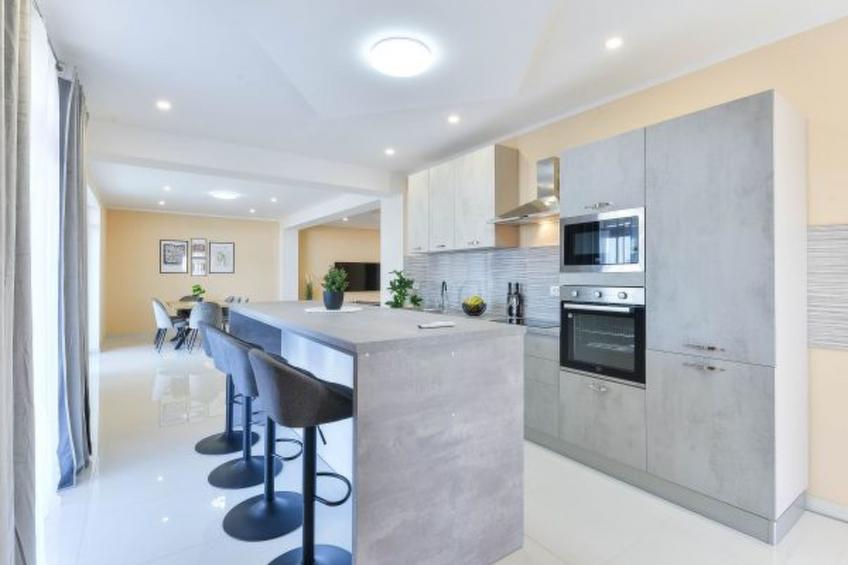 Apartment Holiday House Diana - foto 16