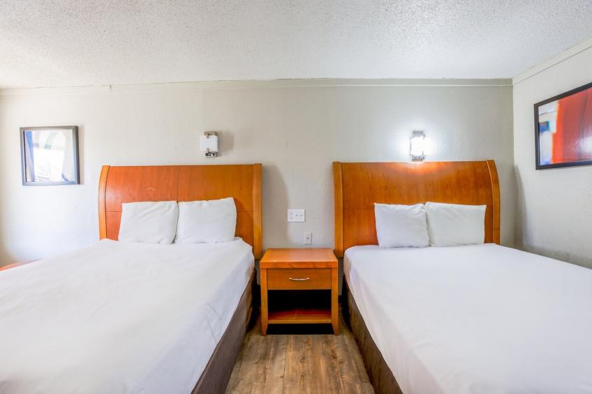 2 Queen Beds Non-Smoking - foto 17