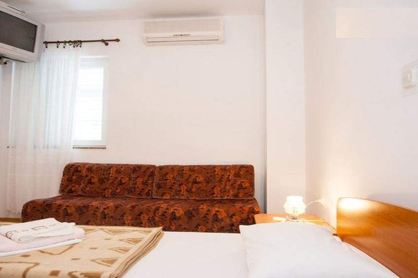 Apartments Bionda Senj - One Bedroom Apartment with Terrace 4 - foto 5
