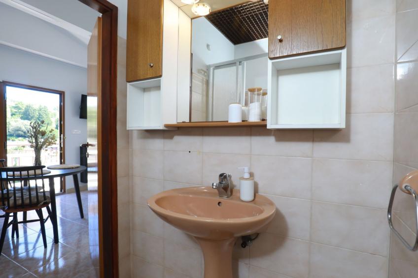 Kleines Steinhaus in einem ruhigen Ort auf der Insel Solta - foto 13