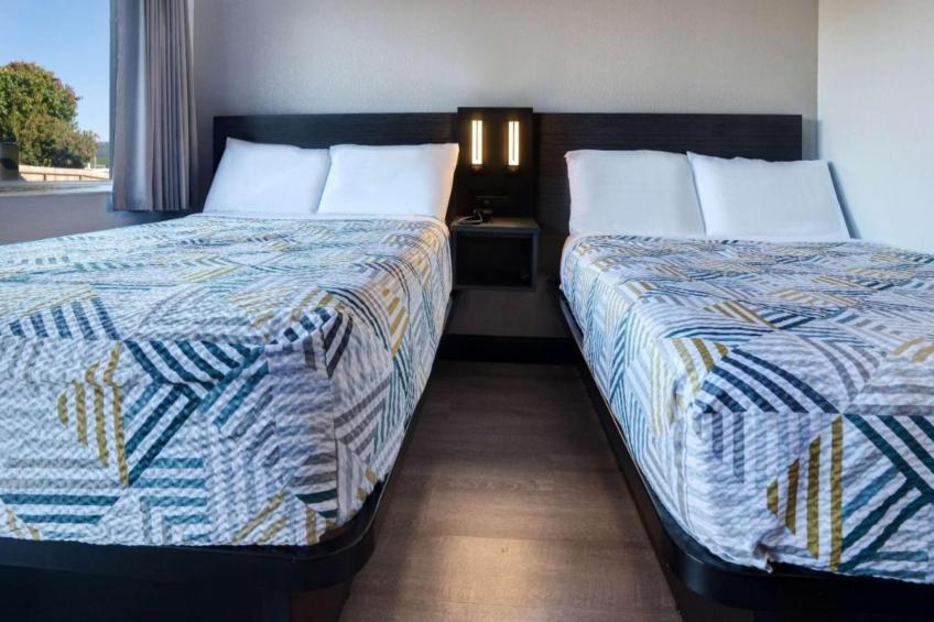 2 Full Beds  Micfridge - foto 3