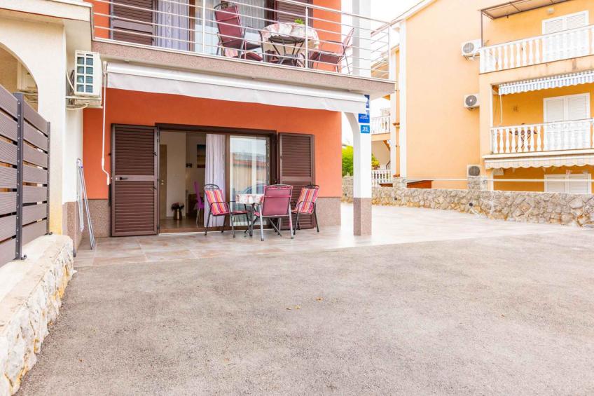 Holiday apartment mit Terrasse - BF-FHRCK - foto 2