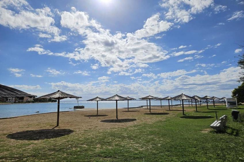 SAK Mobile Home Privlaka - Two Bedroom Mobile Home with Terrace and Sea View - foto 5