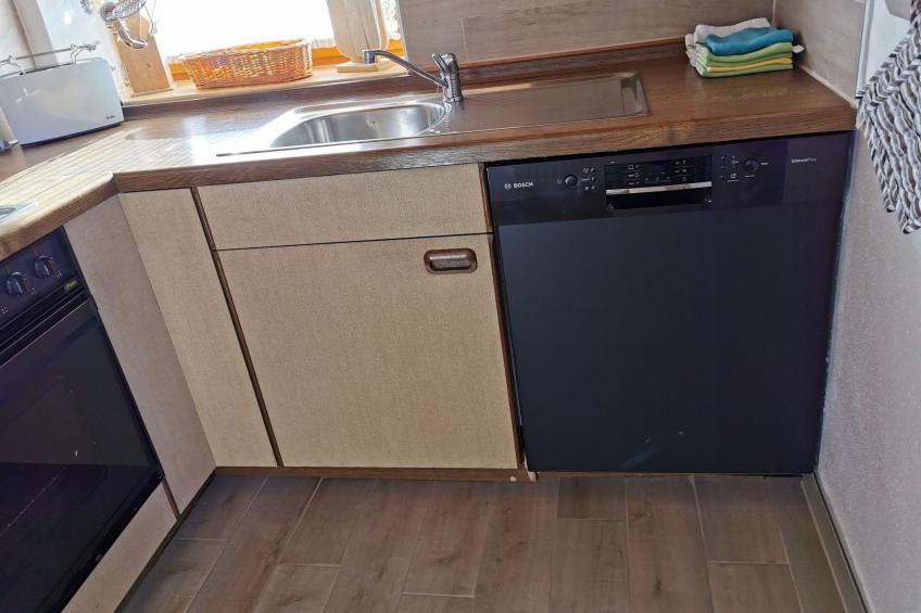 mit komplett eingerichteter Küchenzeile im Wohnraum - foto 8