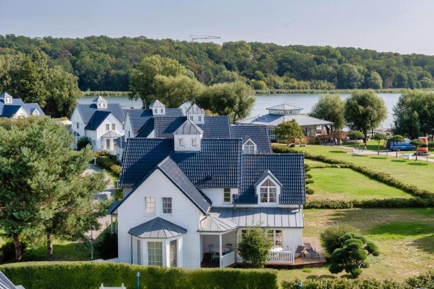 Apartment with Balcony - foto 8