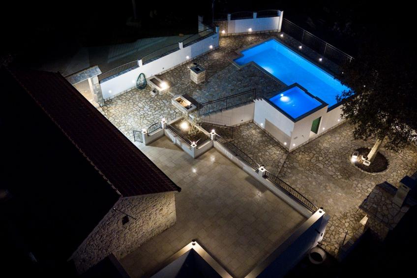 Stipanovi Dvori mit Bergblick - foto 6