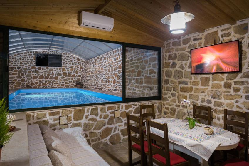 Schöne Steinvilla Divino mit Pool und Ausblick - foto 48