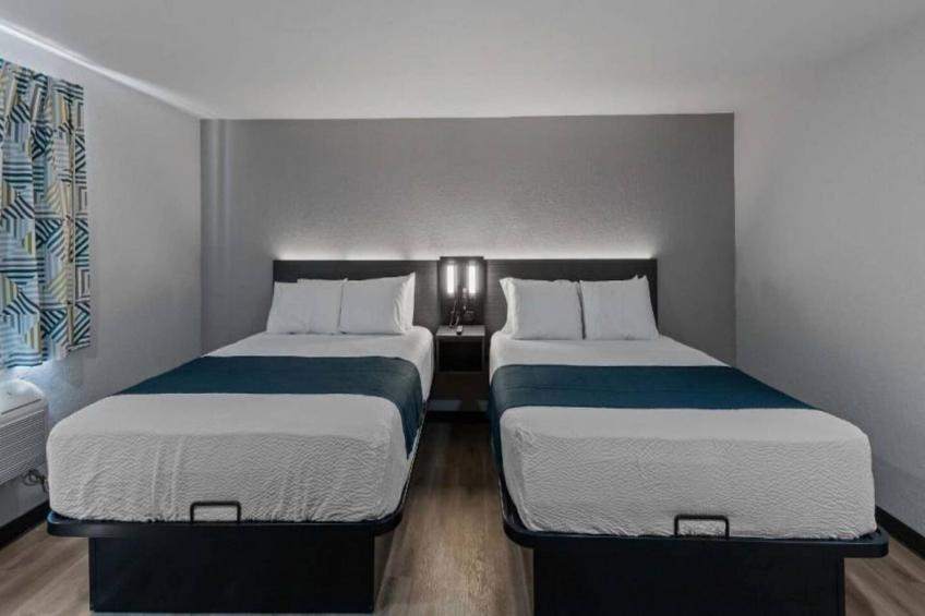 2 Queen Beds  Non-Smoking Micfridge - foto 4