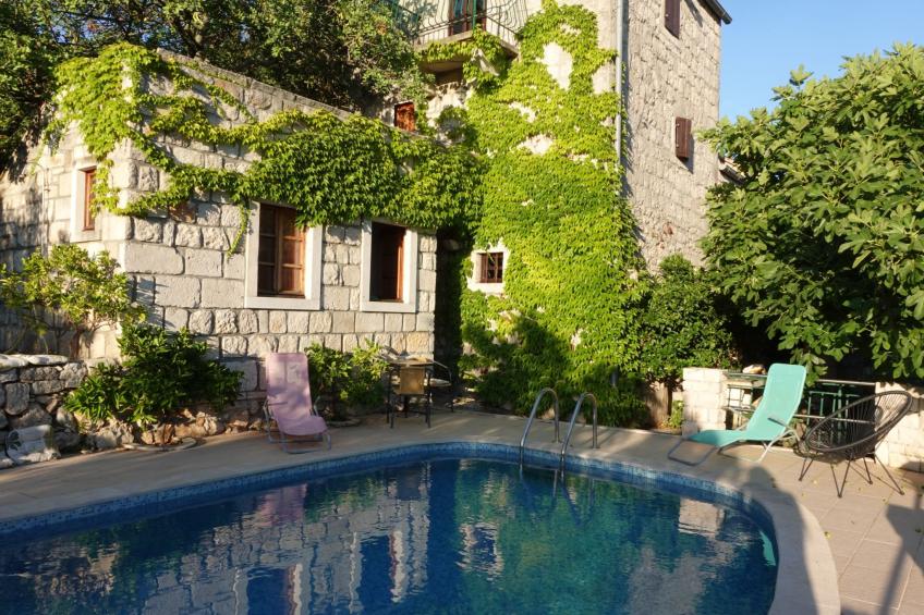 "Kastil" mit privatem Pool