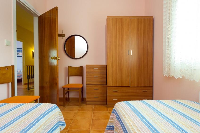 Großes Haus mit Schwimmbad und Barbecue - foto 31