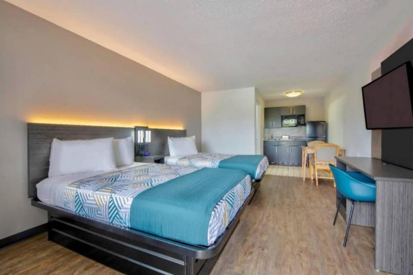 2 Full Beds  Smoking - foto 12