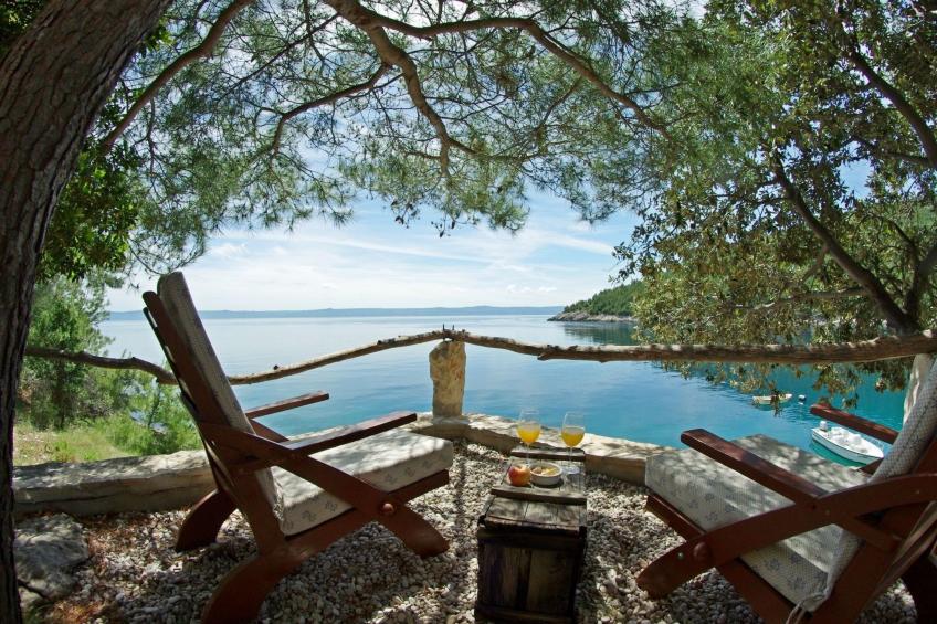 in Selca mit Garten, Terrasse und Grill