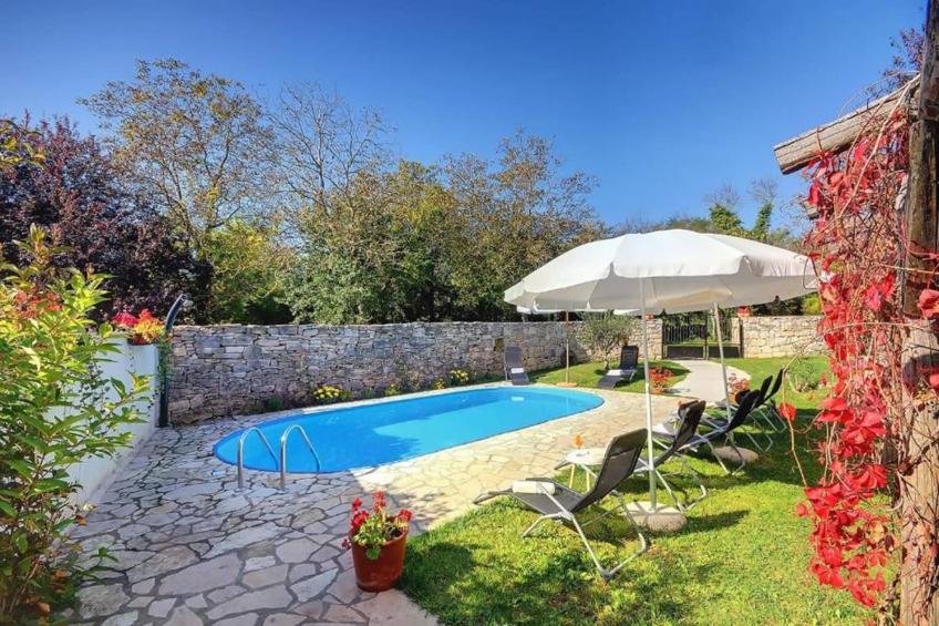 Villa Katherine with Pool and Game Room - foto 13