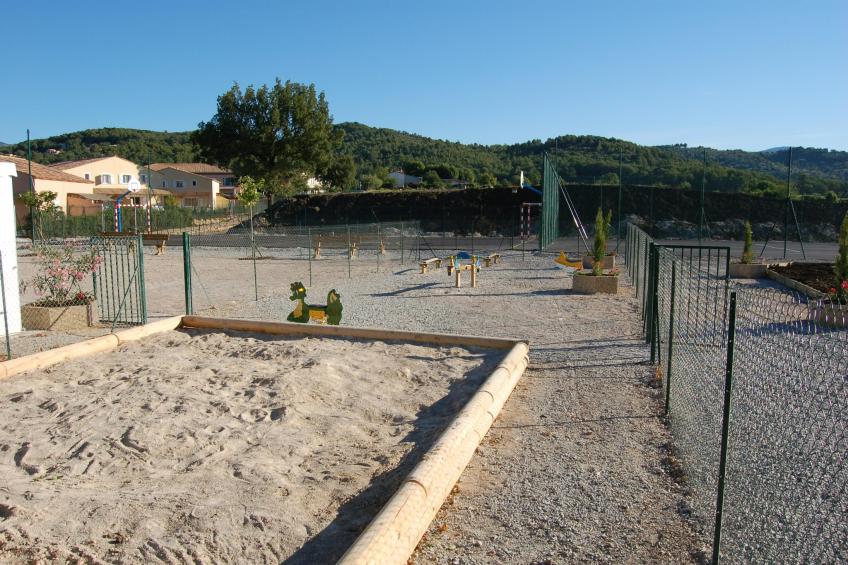 RÃ©sidence VacancÃ©ole Les Bastides de Fayence	Maison 3 piÃ¨ces 6 personnes - foto 5