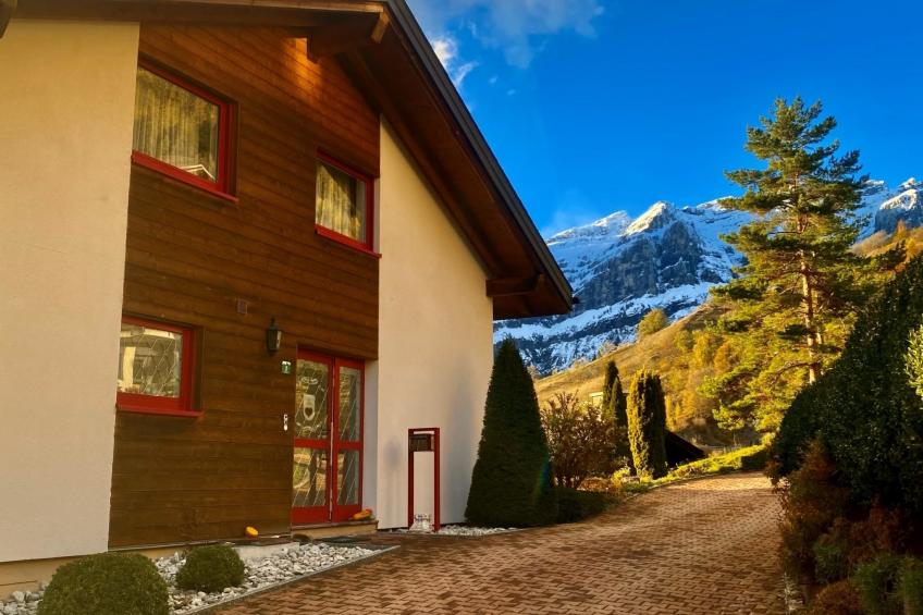 Chalet Kristall # 6-bed apartment, Dusche, WC 6-bed apartment, Dusche, WC - foto 3
