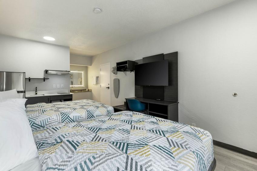 2 Full Beds  Non-Smoking Kitchen - foto 10