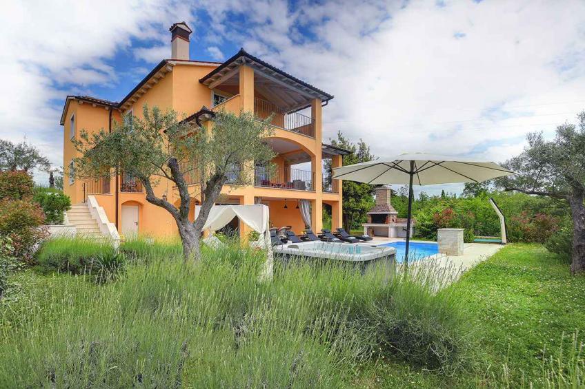 Villa met zwembad, whirlpool, sauna, fitnessruimte en WiFi - BF-785B5 - foto 12