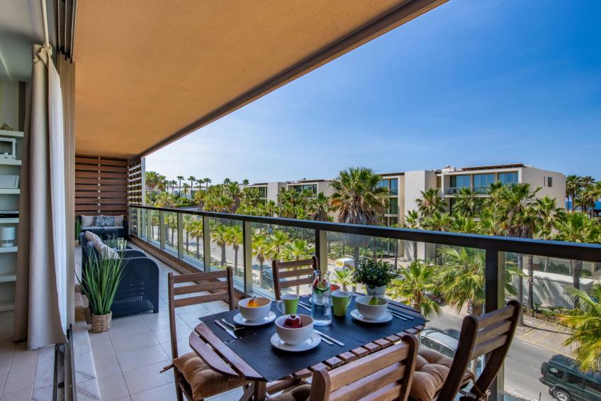 Algarve Sun-Sea Retreat