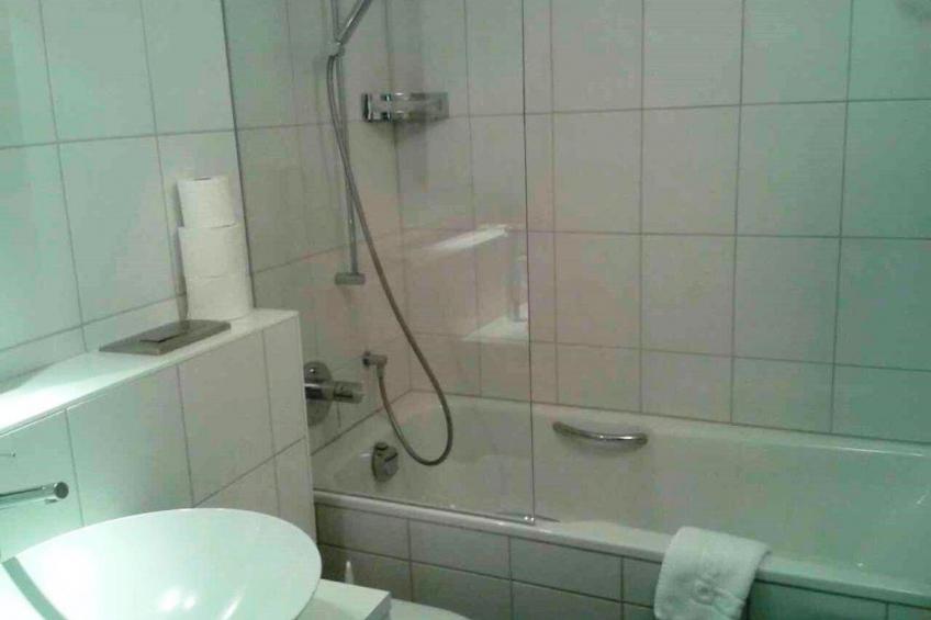 Hertisun 7 Appartement/Fewo, Dusche oder Bad, WC 2½-Zimmerwohnung - foto 8