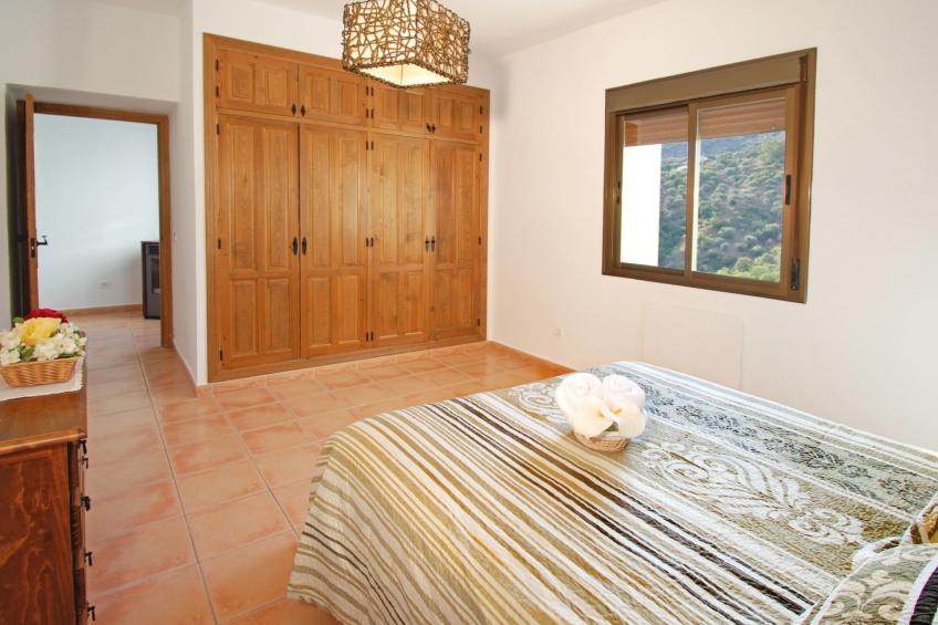 Villa Los Poyatos, beheizter Pool, Wifi, AC,BBQ - foto 28