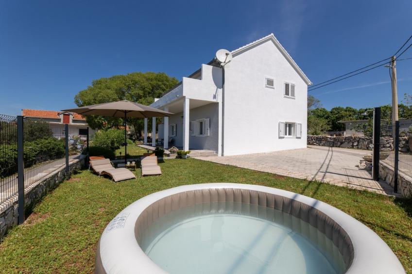 Peaceful and Cozy Holiday Home near Imotski - Two Bedroom Holiday Home - foto 30