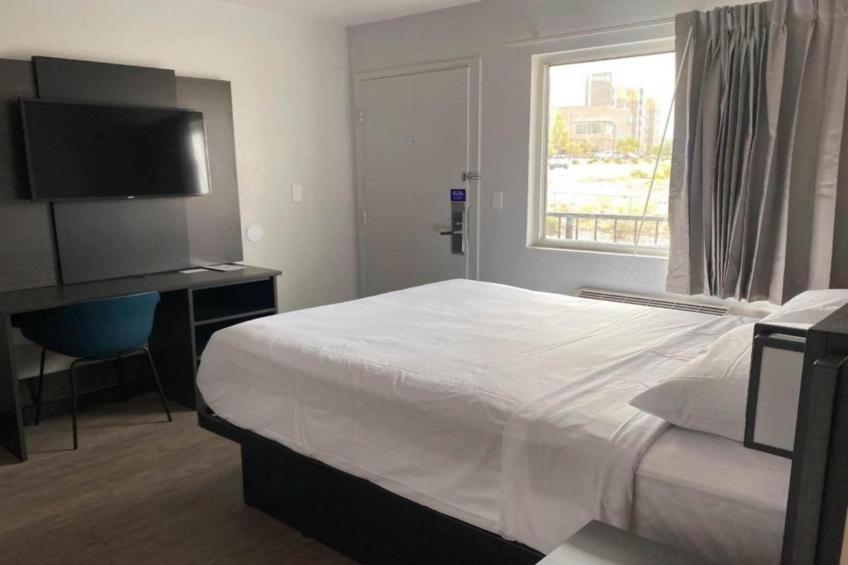 1 King Bed  Non-Smoking - foto 20