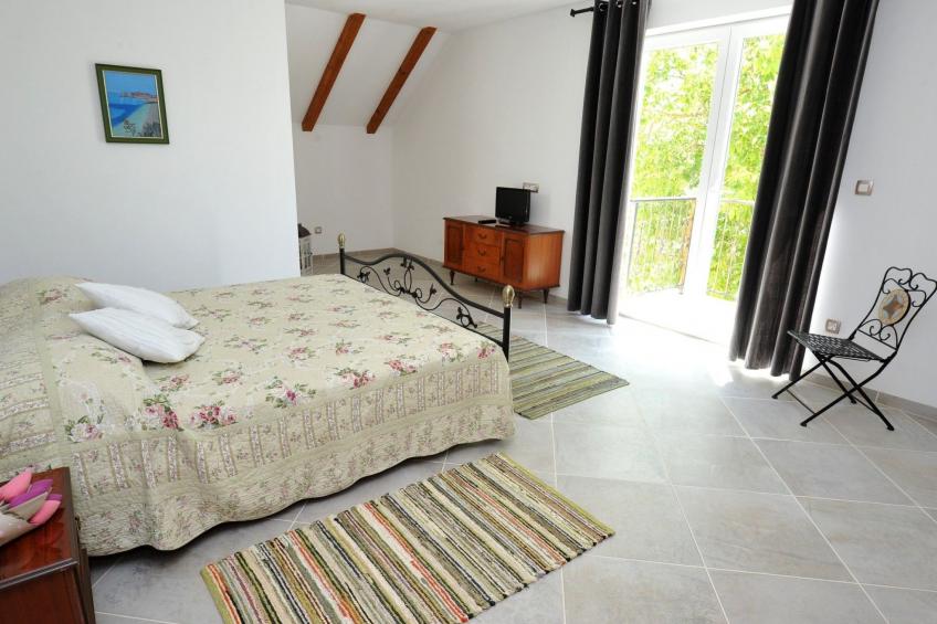 Alleinstehendes Ferienhaus mit Swimmingpool - foto 23