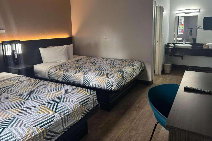 2 Full Beds  Micfridge - foto 12