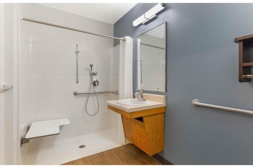 1 Full Bed | Non-Smoking, Kitchen - foto 12