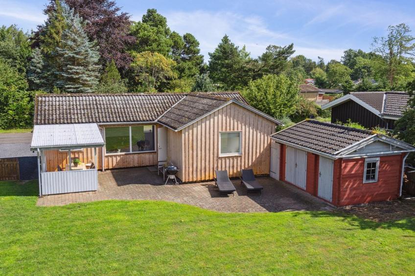 "Henric" - 500m from the sea in Sealand