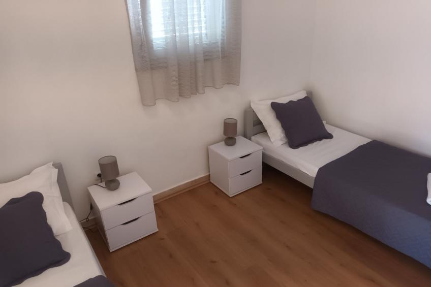 Gesamtes Ferienhaus in Sumartin mit Privatem Pool - foto 36