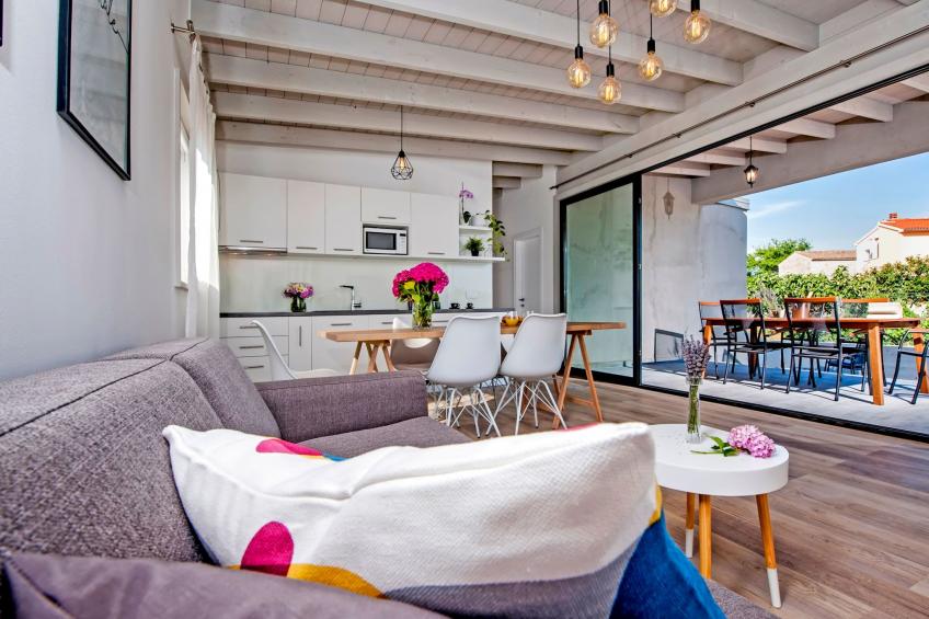 Vollständig freistehende Designervilla mit Infinity-Pool - foto 15