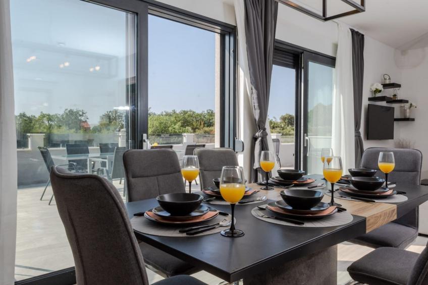 Villa Infinity - Six Bedroom Villa with Swimming Pool and Hot Tube - foto 6