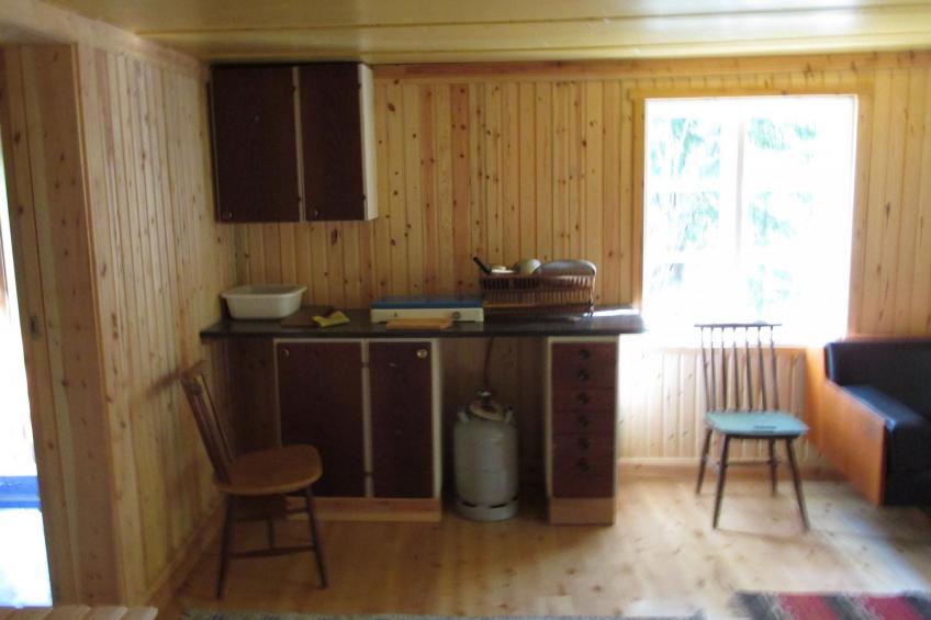 Einfache Holzhütte für das wahre Naturerlebnis am Stausee - foto 4