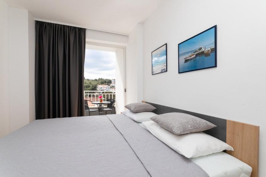 Villa Supetar Garden - Two Bedroom Apartment with Terrace - foto 12