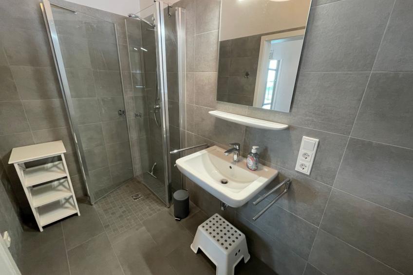 G1 Eingezäuntes Haus mit Kamin in Eckwarderhörne - foto 22