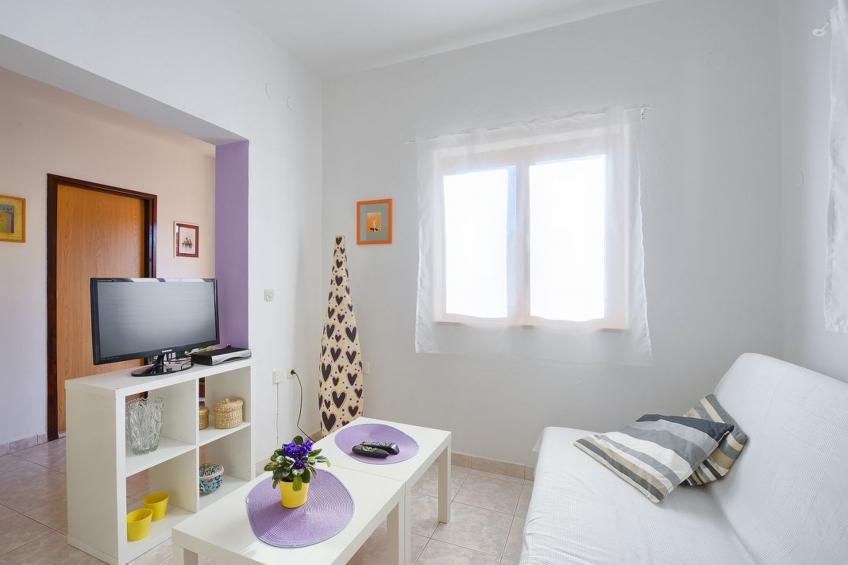 Helle Ferienwohnung in Vinkuran mit Garten, Grill und Terrasse - foto 15
