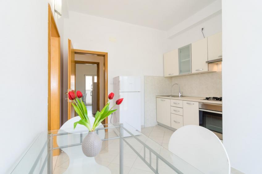 Apartments & Rooms Barišić - Studio Apartment with Balcony and Garden View (First Floor)-APT 2 - foto 6