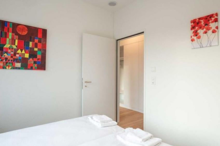 ZH Red 4 - Letzigrund HITrental Apartment