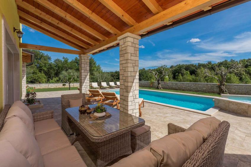 Villa with private swimming pool - BF-XHVCY