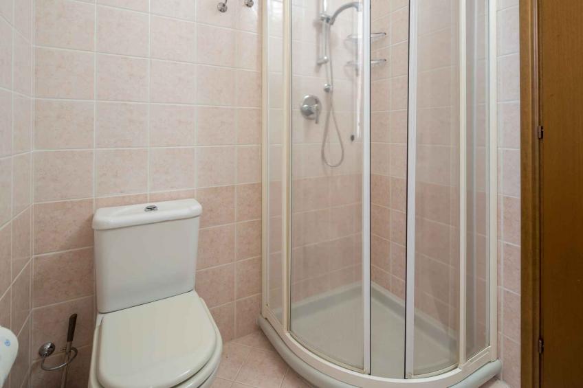 Vakantiewoning nabij het centrum met zwembad, airconditioning, parkeerplaats - VW-M5D4P - foto 21